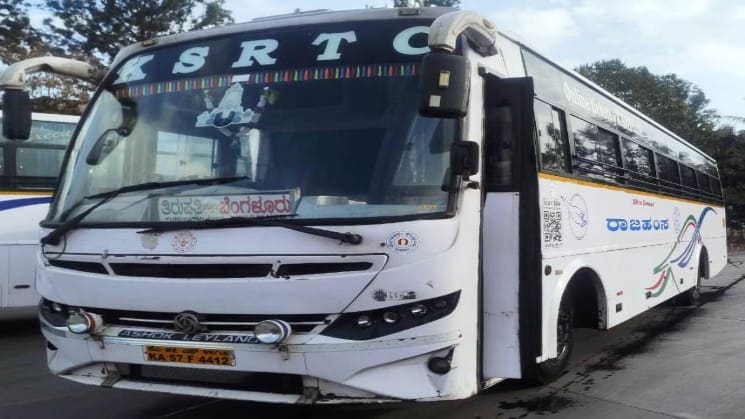 KSRTC Rajahamsa semi-sleeper bus